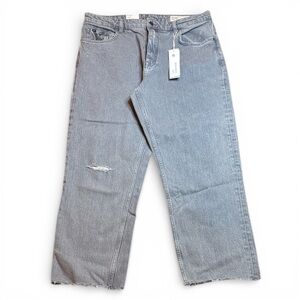NWT EDC Esprit Light Gray Straight Leg Cropped Women's Jeans sz W34” L26”